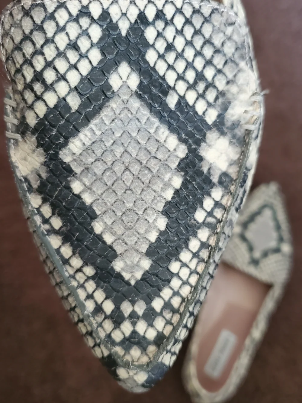 Steve Madden Women's Snake-Print Pointed Toe Flats Size 8.5